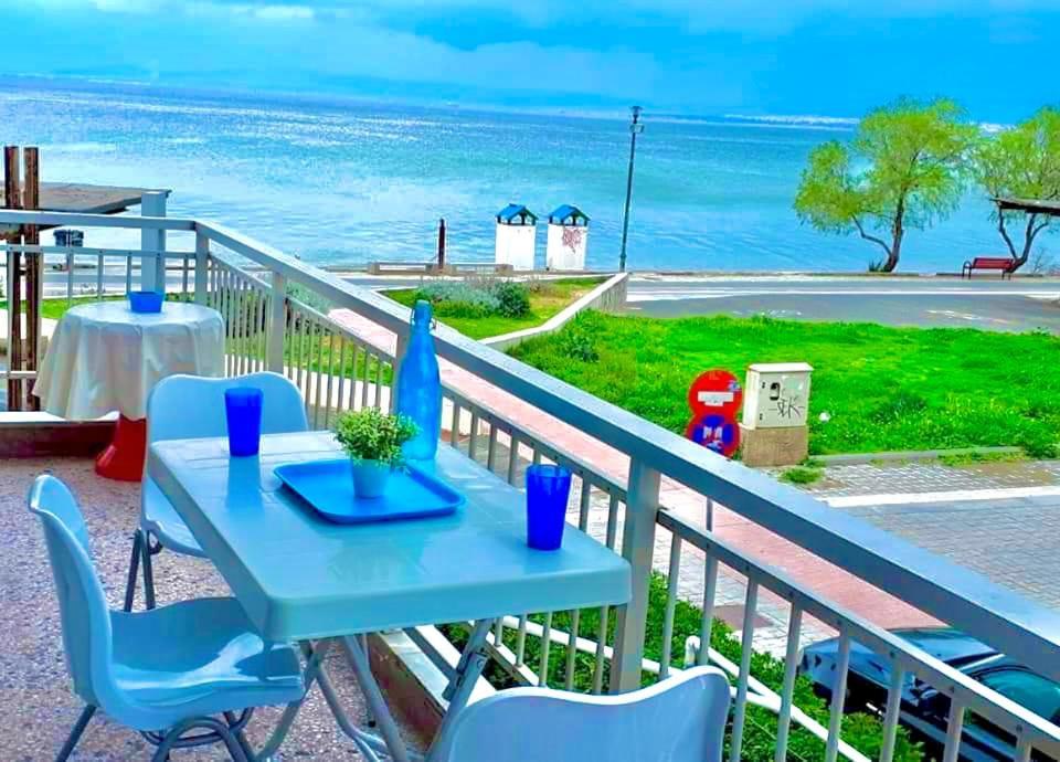 Sun Sea No 3 Apartment Peraia  Bagian luar foto